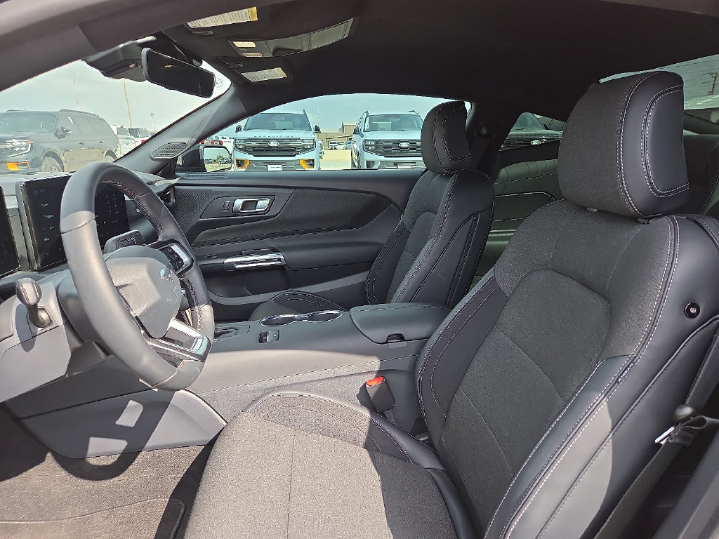 Used 2026 Ford Mustang Coupe RWD image 19