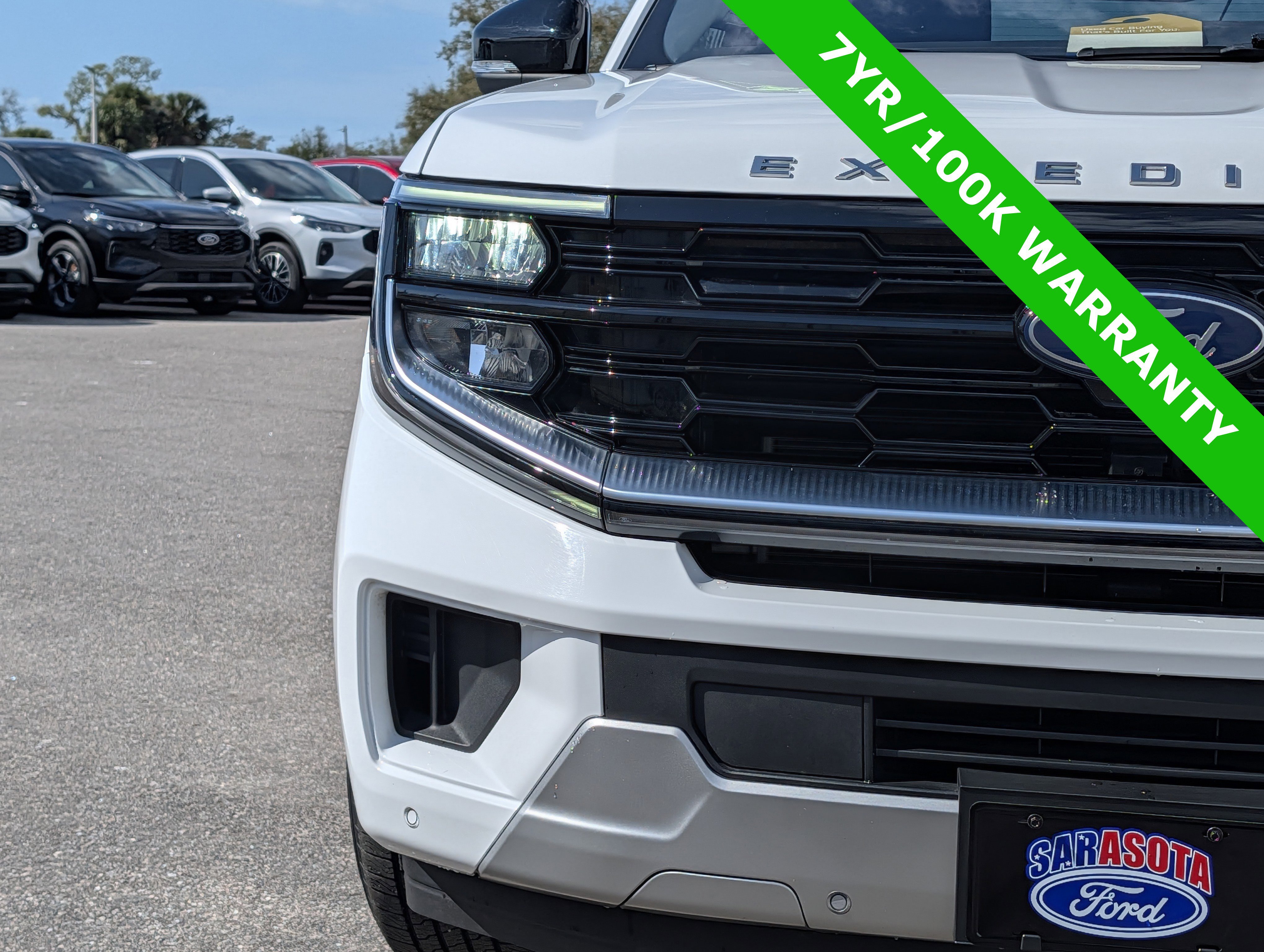 Certified 2025 Ford Expedition Max Platinum image 9