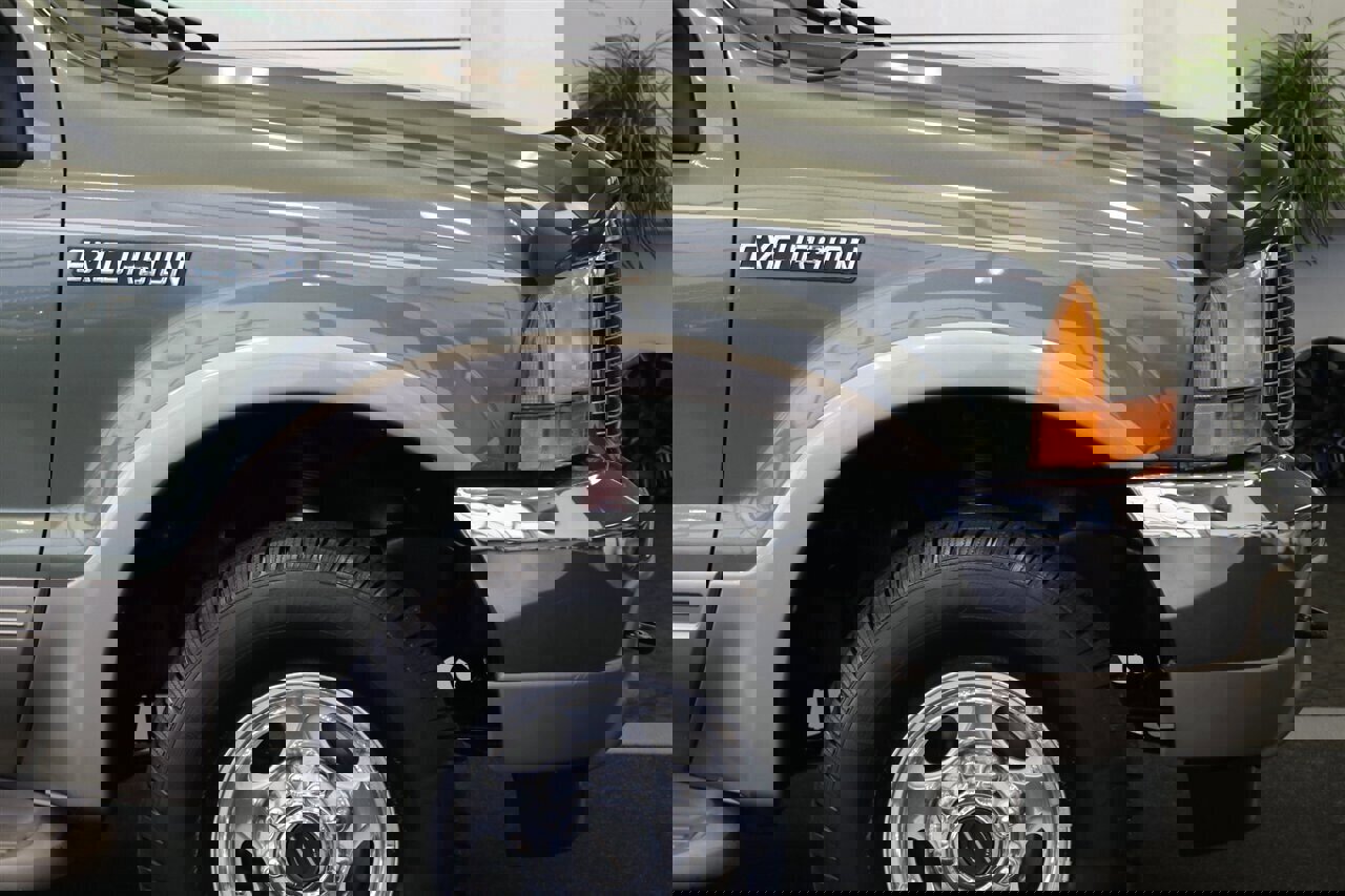 Used 2001 Ford Excursion Limited image 47