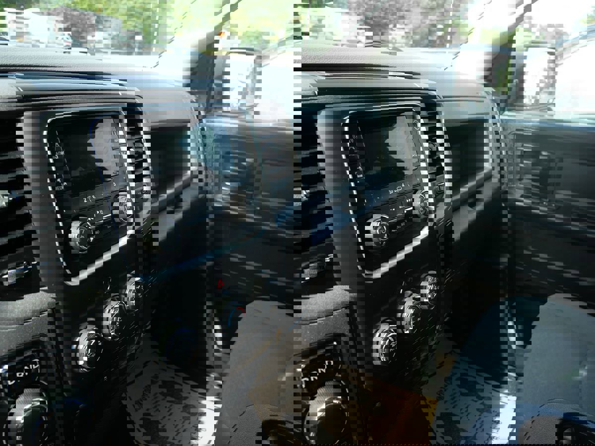 Used 2018 RAM 1500 Express image 13