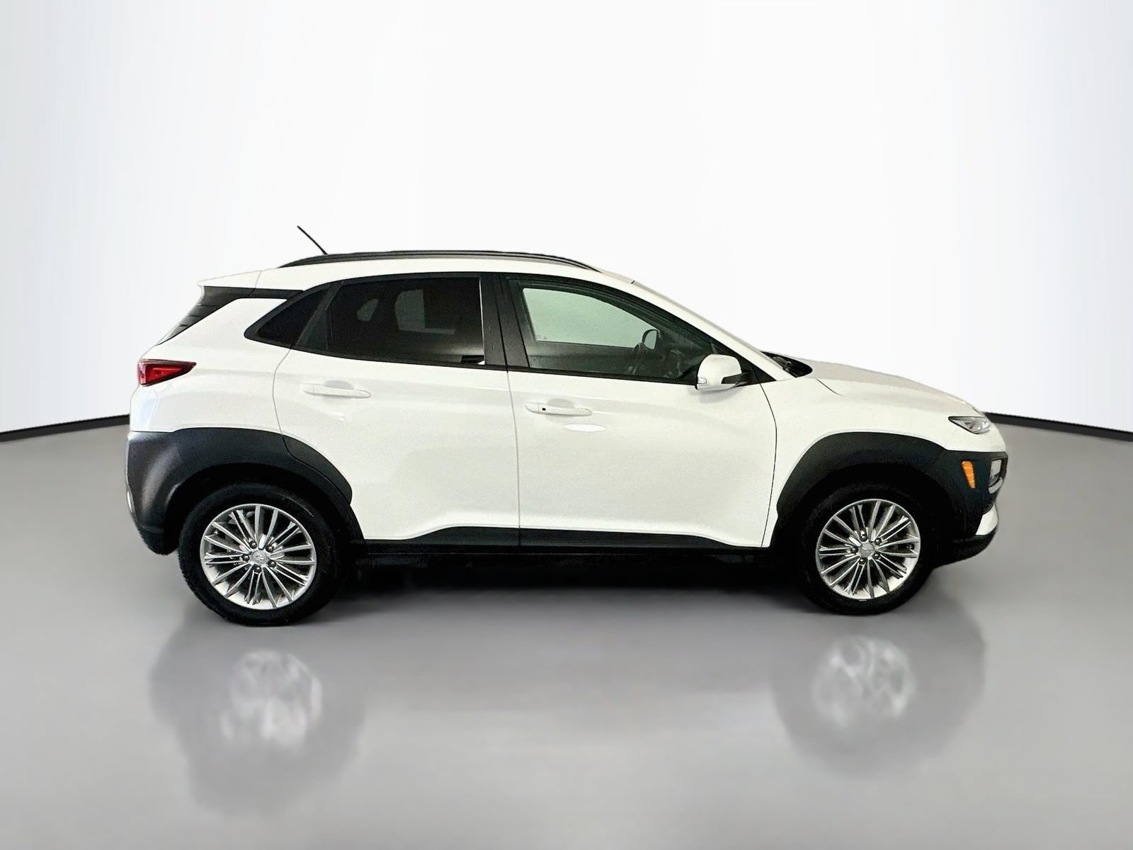 Used 2021 Hyundai Kona SEL FWD image 8