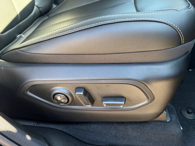 New 2026 Jeep Grand Cherokee Limited w/ Limited Altitude Package AWD/4WD image 30