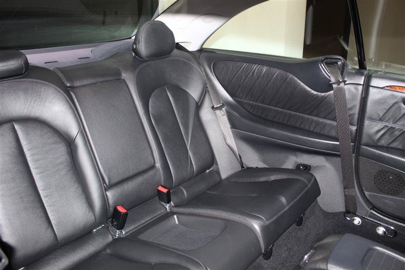 Used 2006 Mercedes-Benz CLK 350 Coupe image 24
