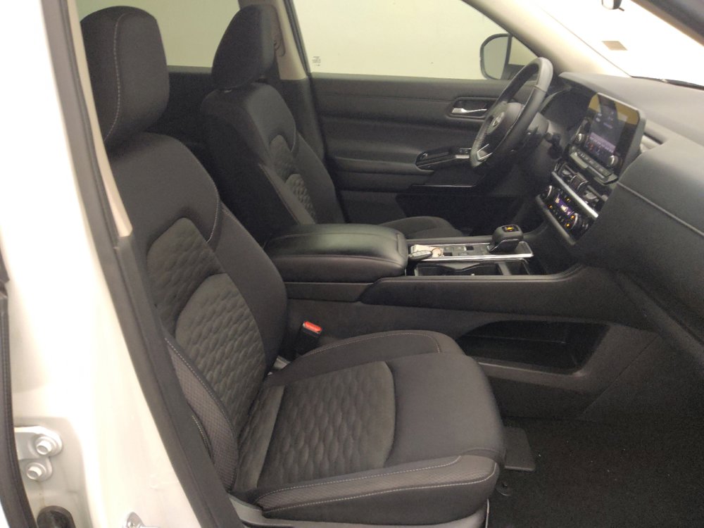 Used 2022 Nissan Pathfinder SV FWD image 21