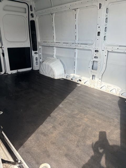 Used 2025 RAM ProMaster 2500 w/ Convenience Group image 8