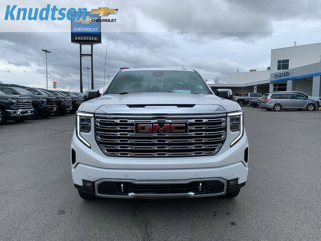 Used 2024 GMC Sierra 1500 Denali w/ Denali Reserve Package image 2