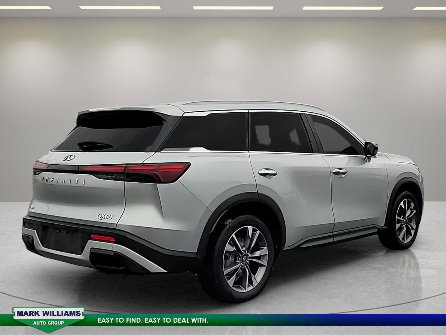 Used 2023 INFINITI QX60 Luxe AWD/4WD image 4