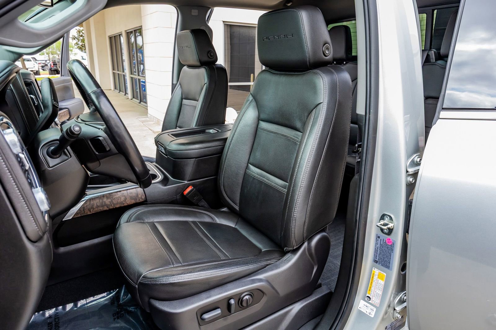 Used 2022 GMC Sierra 2500 Denali image 29