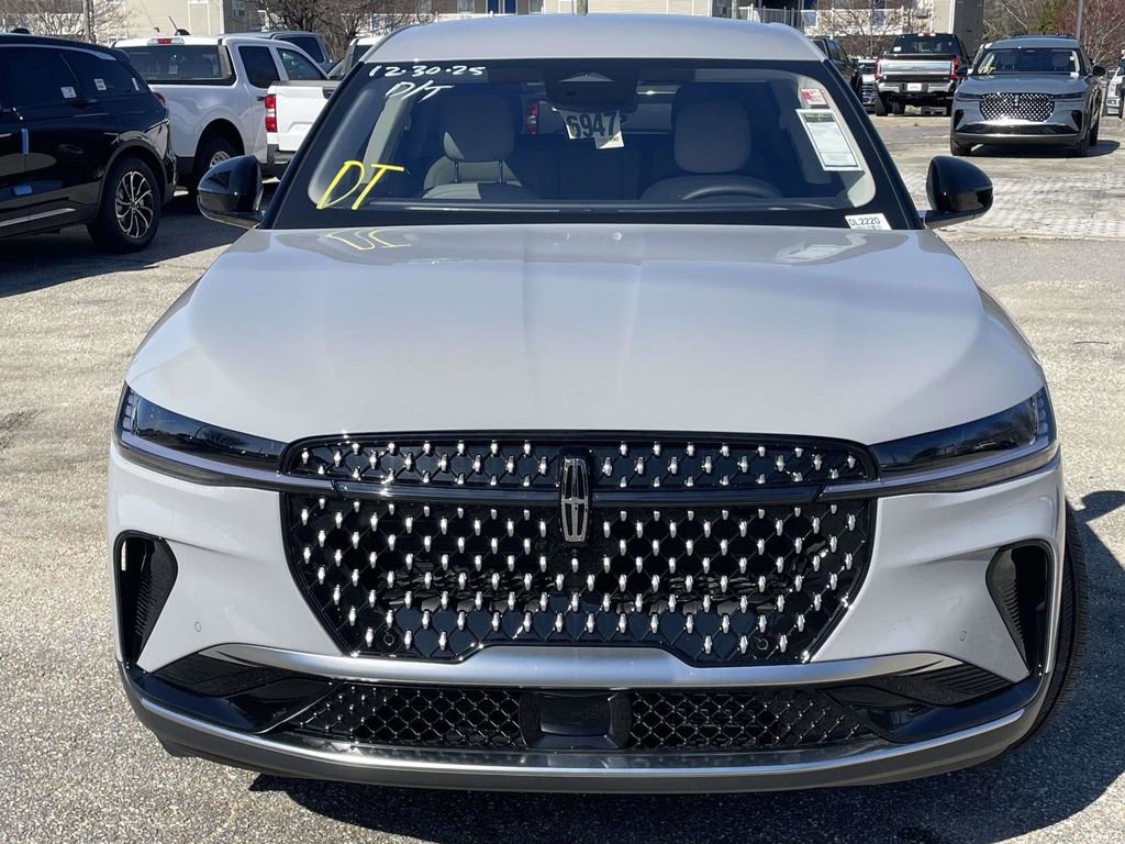 New 2026 Lincoln Nautilus Premier image 8