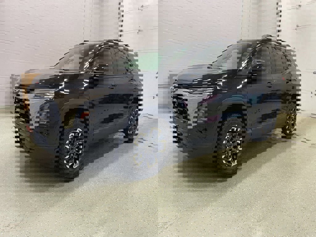 New 2025 Chevrolet Equinox ACTIV w/ Safety and Technology Package image 6