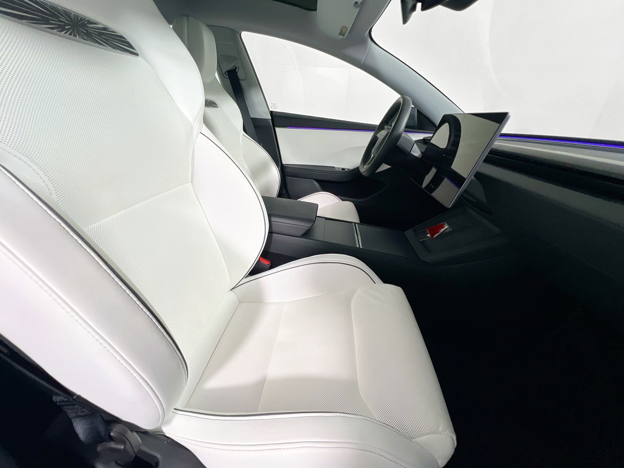 Used 2024 Tesla Model 3 Performance image 29