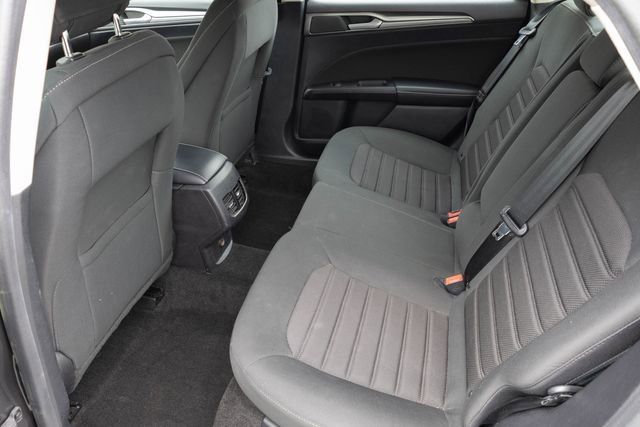 Used 2019 Ford Fusion SE image 17