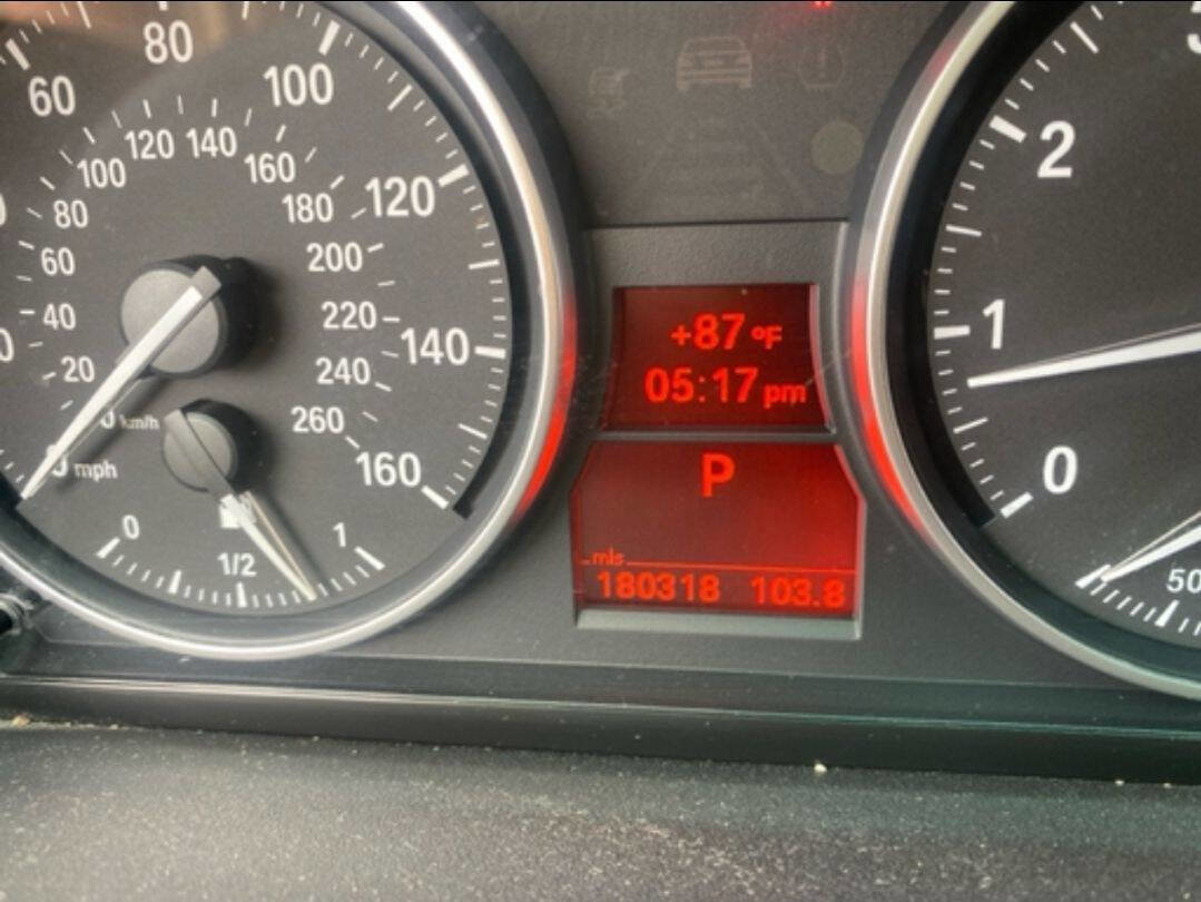 Used 2011 BMW 328i xDrive Sedan image 26