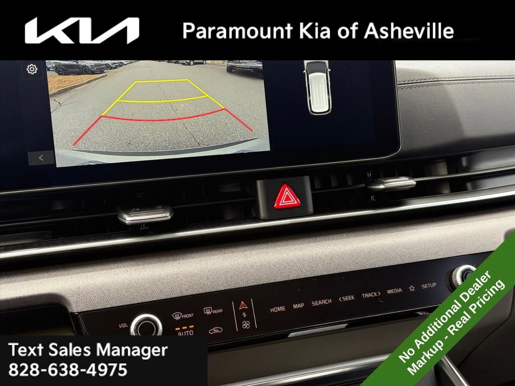 New 2026 Kia Carnival EX FWD image 10