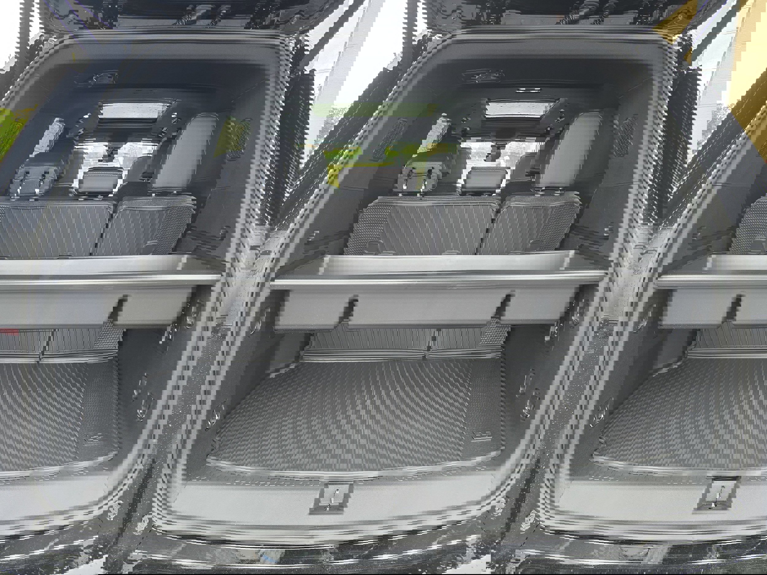 New 2026 Chevrolet Traverse High Country w/ LPO, Floor Liner Package image 12