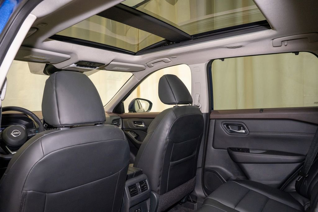 Certified 2023 Nissan Rogue SV w/ SV Premium B Package image 10