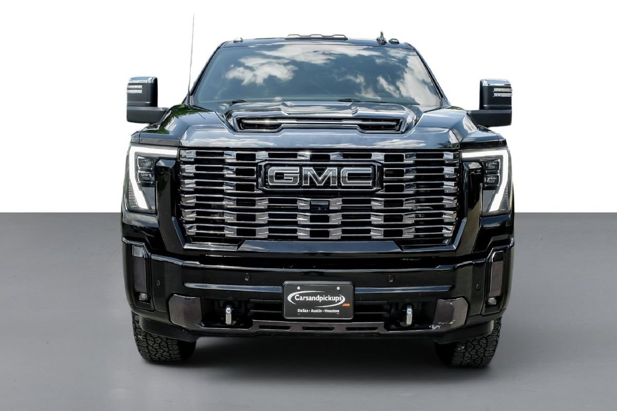 Used 2024 GMC Sierra 2500 Denali Ultimate w/ Max Trailering Package AWD/4WD image 3