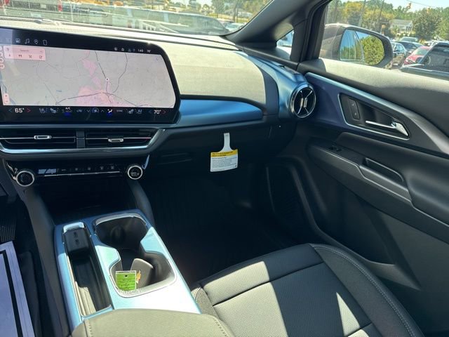 New 2026 Chevrolet Equinox EV LT w/ Convenience Package II image 30