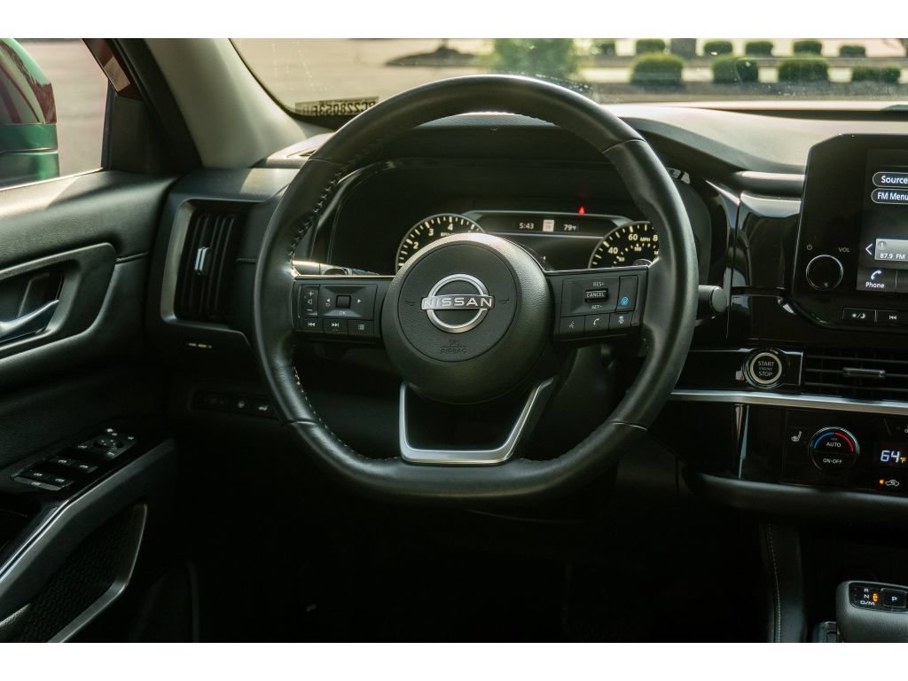 Used 2023 Nissan Pathfinder SL FWD image 21