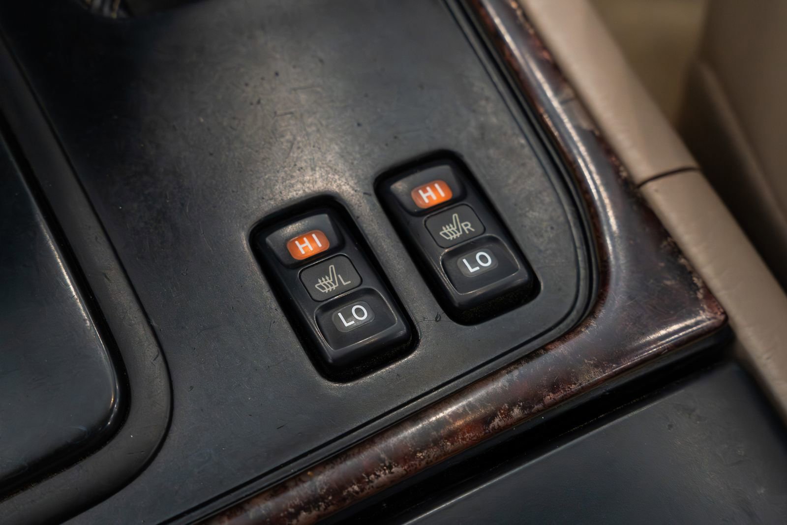 Used 2002 Toyota Land Cruiser AWD/4WD image 23