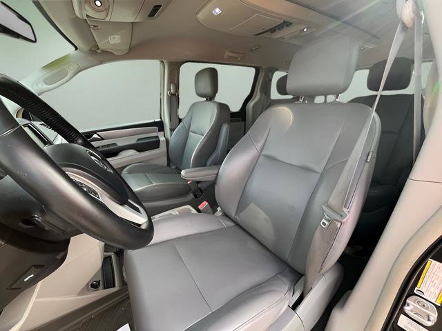 Used 2013 Volkswagen Routan SE image 12