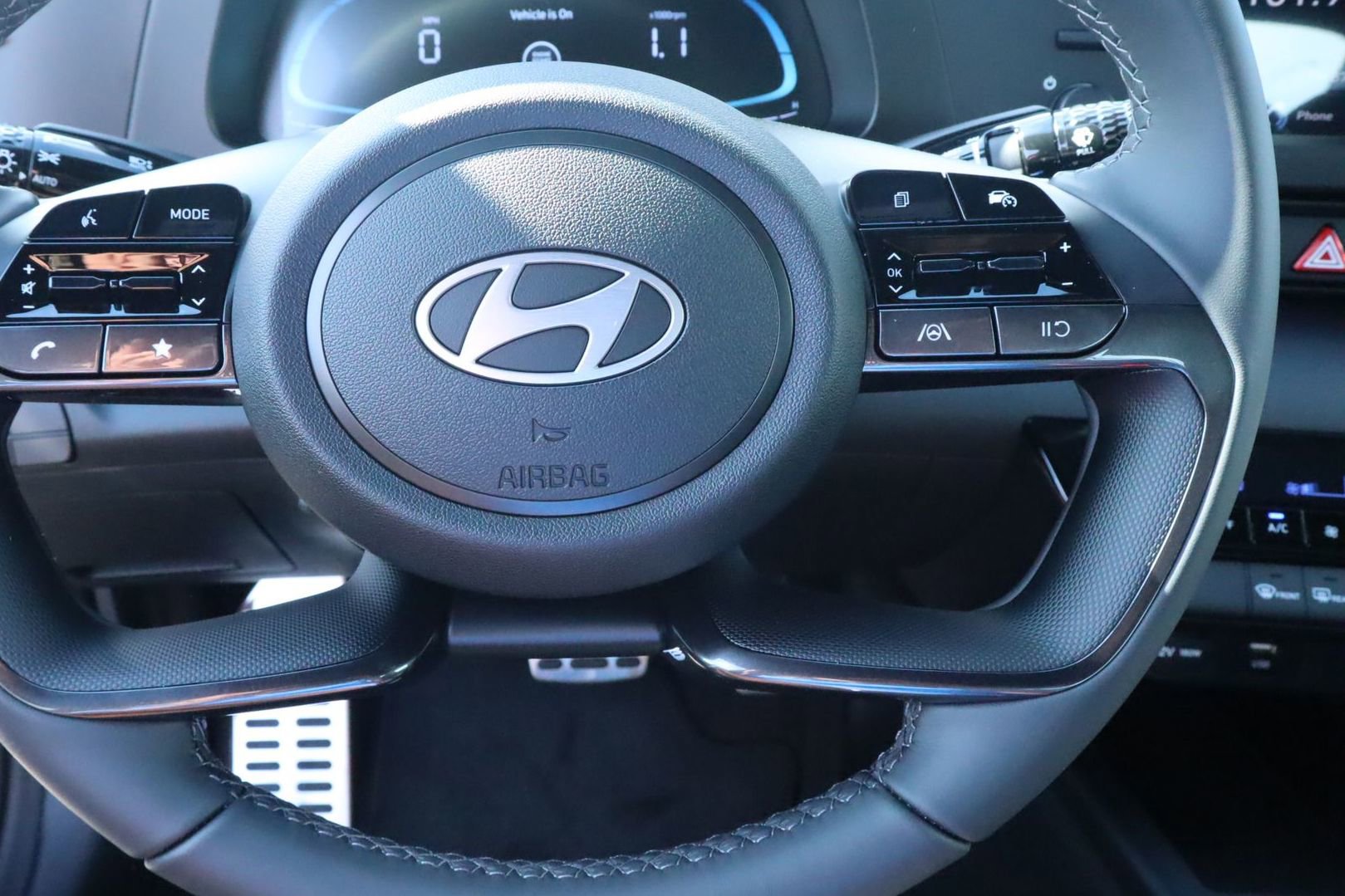 New 2025 Hyundai Elantra Sport w/ Cargo Package image 11