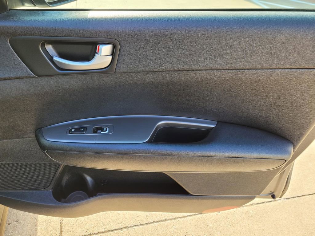 Used 2020 Kia Optima S image 7