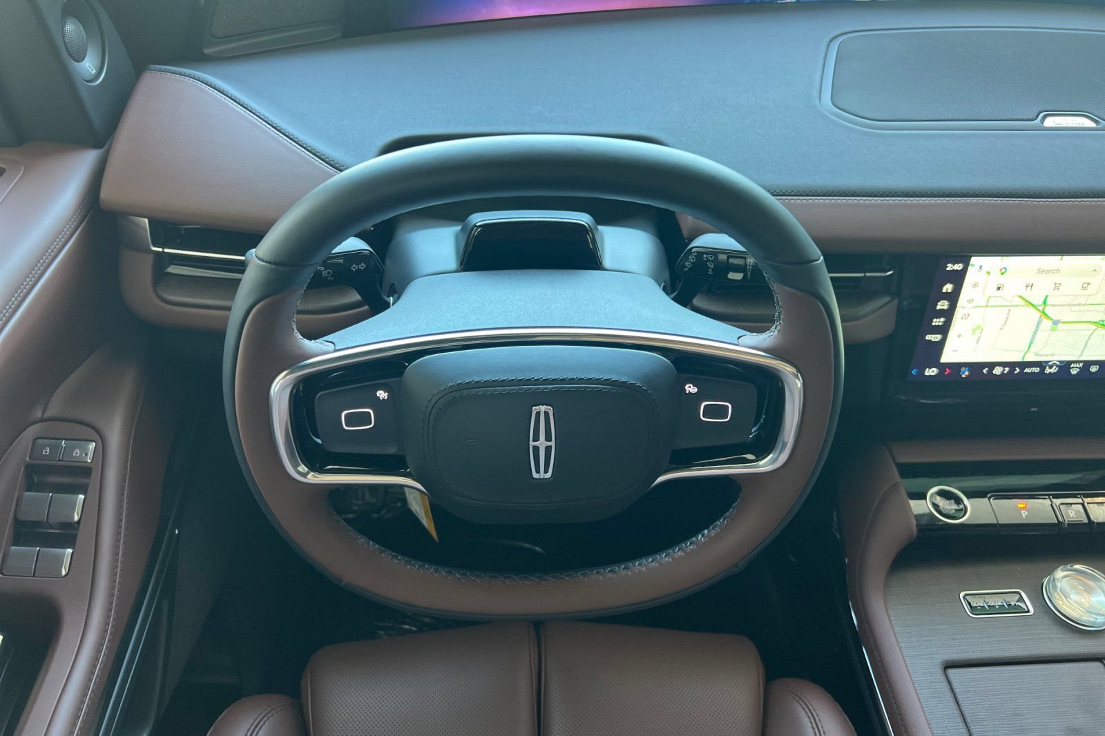 New 2026 Lincoln Navigator L Reserve AWD/4WD image 11