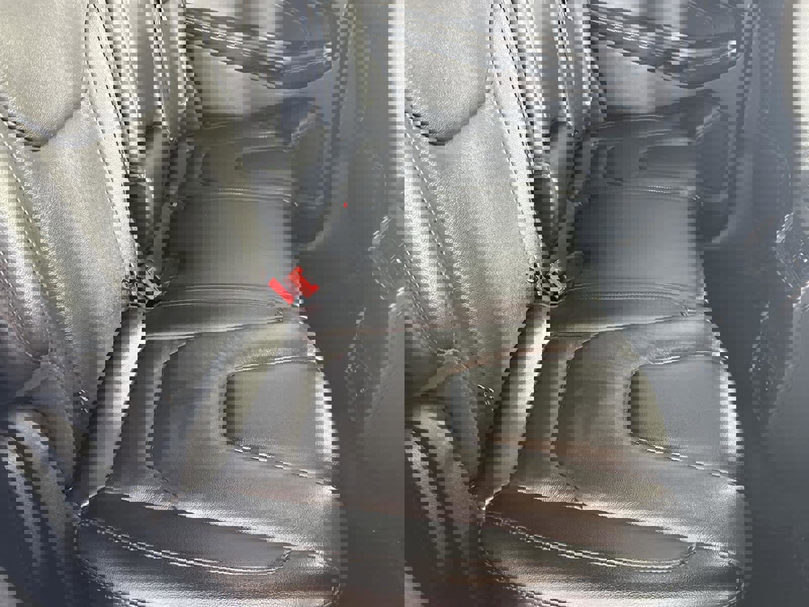 Used 2021 Ford Edge Titanium image 14