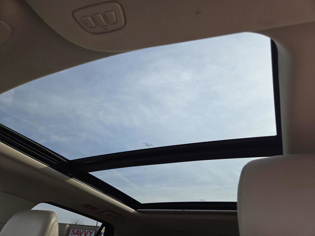 Used 2024 Ford Expedition Max Limited AWD/4WD image 3