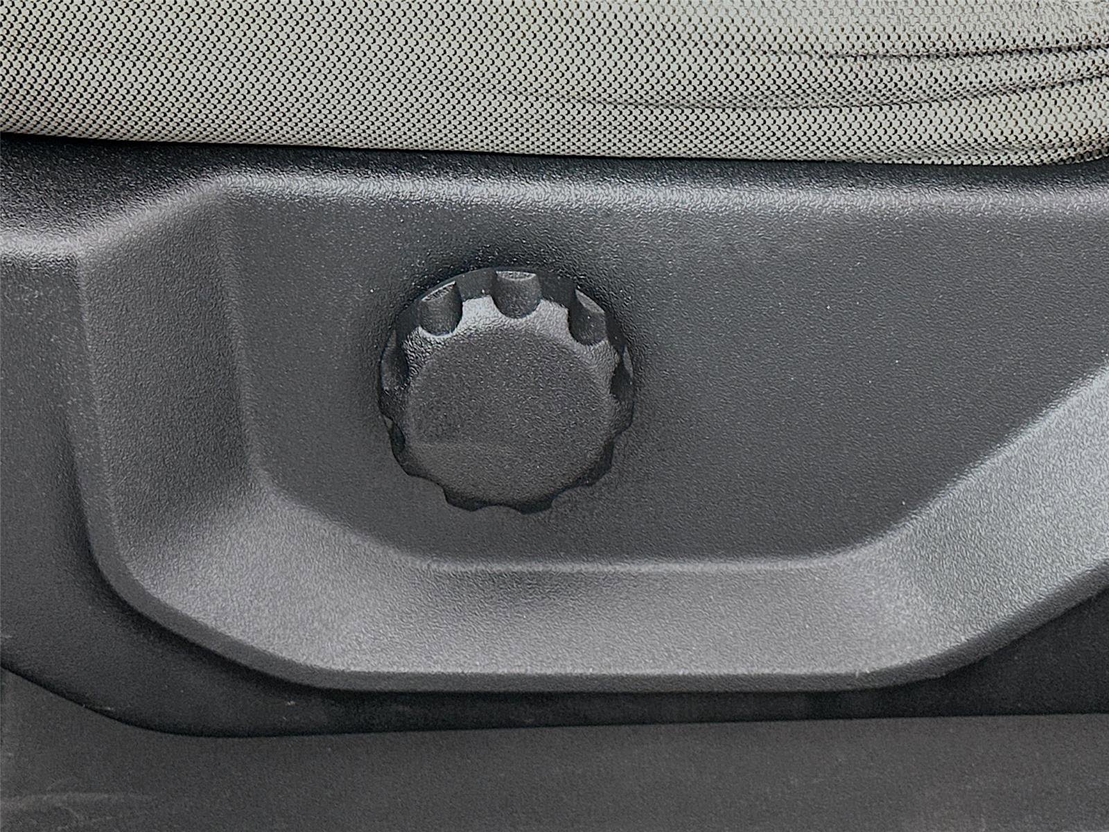 Used 2015 Ford F150 XLT w/ XTR Package image 19