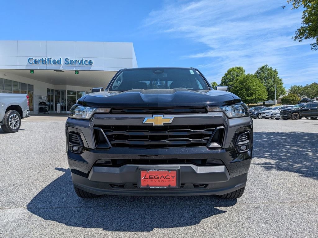Used 2024 Chevrolet Colorado LT w/ LT Convenience Package II image 3