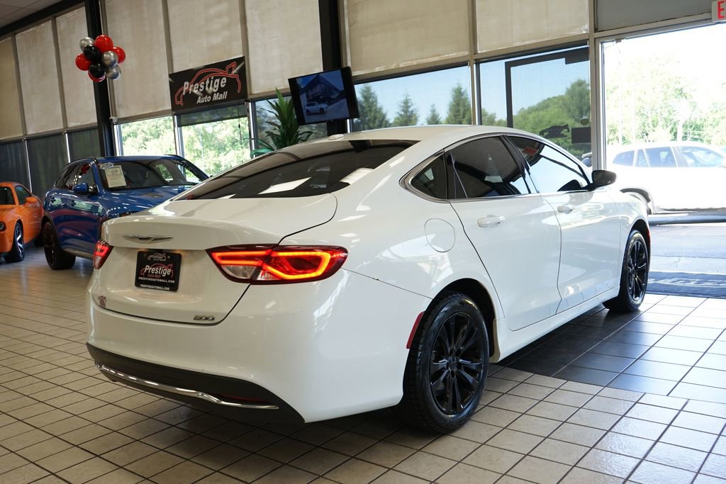 Used 2015 Chrysler 200 Limited w/ Convenience Group FWD image 15
