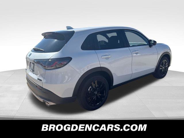 New 2027 Honda HR-V Sport image 3