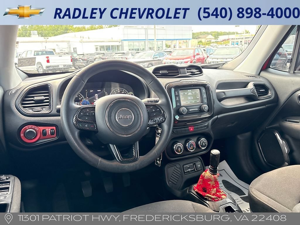 Used 2015 Jeep Renegade Sport w/ Power & Air Group FWD image 12