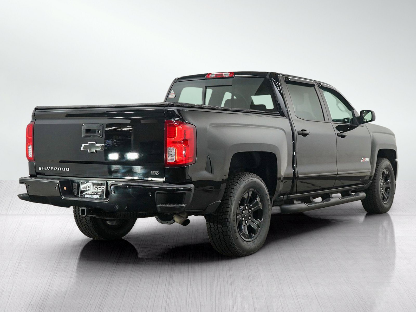 Used 2016 Chevrolet Silverado 1500 LTZ Z71 w/ LTZ Plus Package AWD/4WD image 5