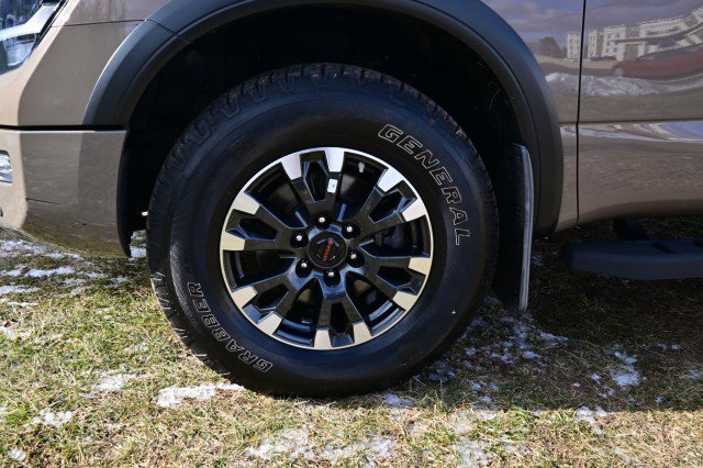 Used 2021 Nissan Titan PRO-4X w/ Pro-4x Convenience Package image 41