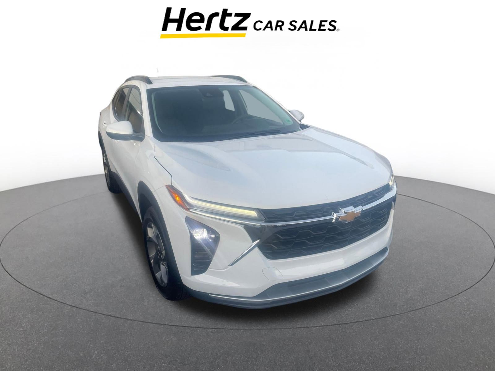 Used 2025 Chevrolet Trax LT image 1