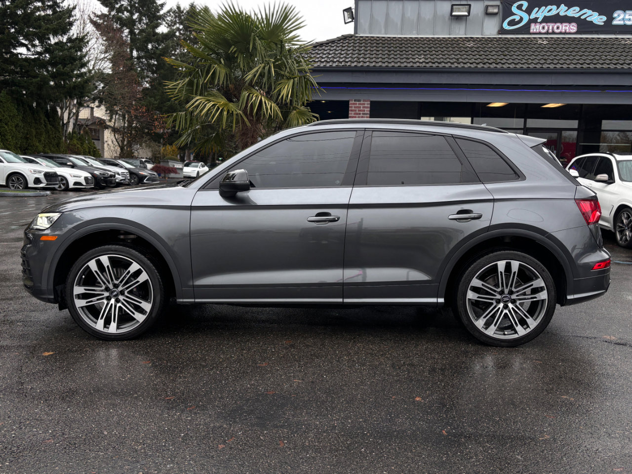 Used 2020 Audi SQ5 Premium Plus w/ Premium Plus Package image 9