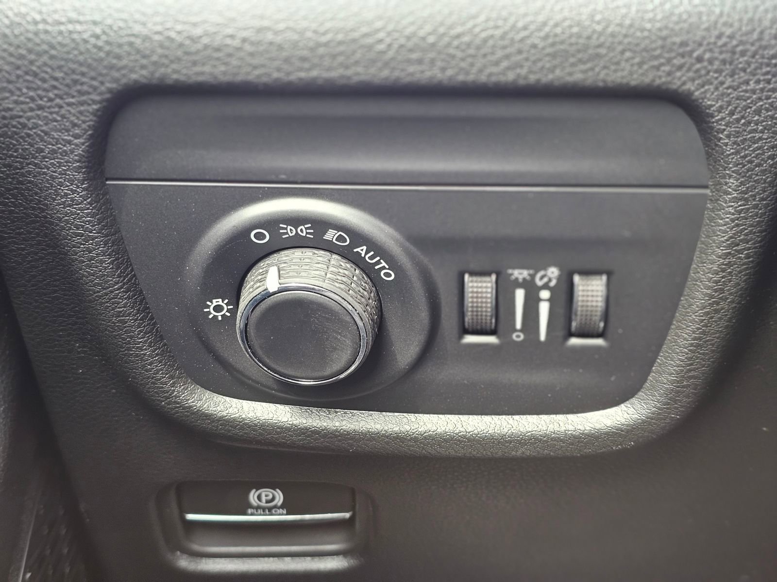 New 2026 Jeep Grand Cherokee Laredo RWD image 19