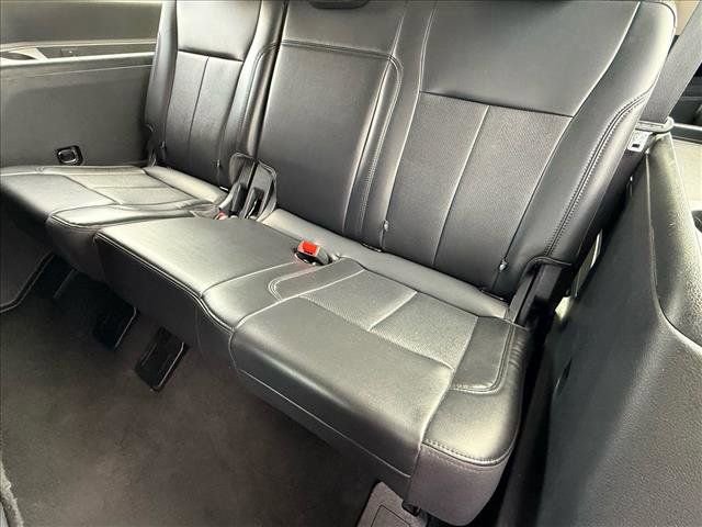 Used 2024 Ford Expedition Max XLT AWD/4WD image 9