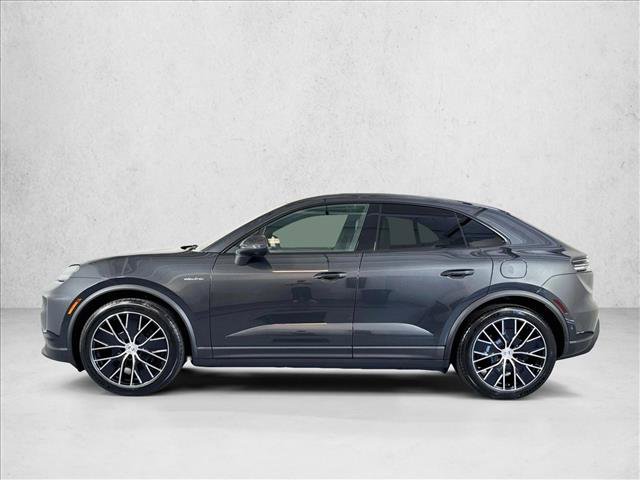 New 2026 Porsche Macan 4 Electric AWD/4WD image 2