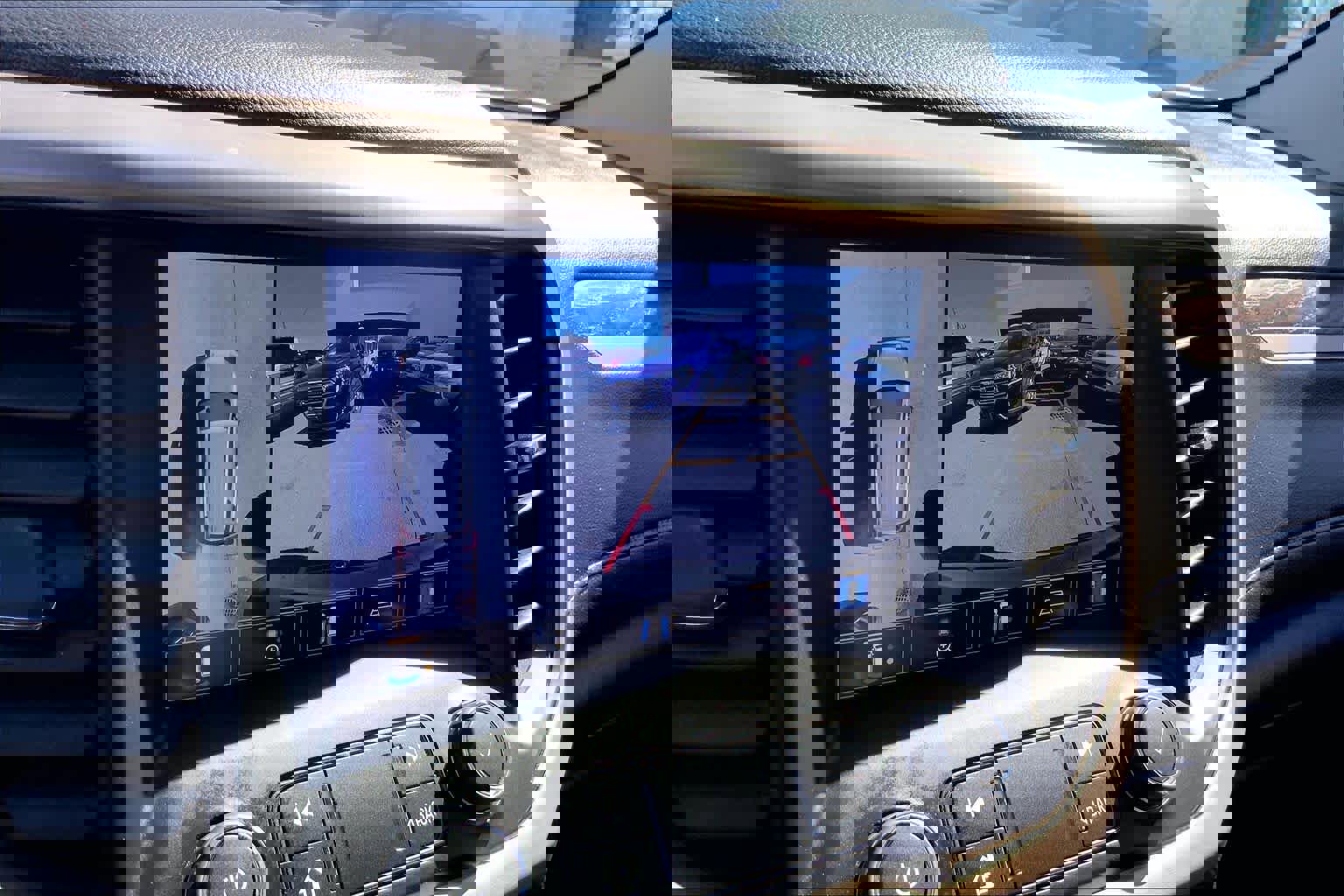 Certified 2022 GMC Acadia Denali w/ Denali Technology Package AWD/4WD image 26