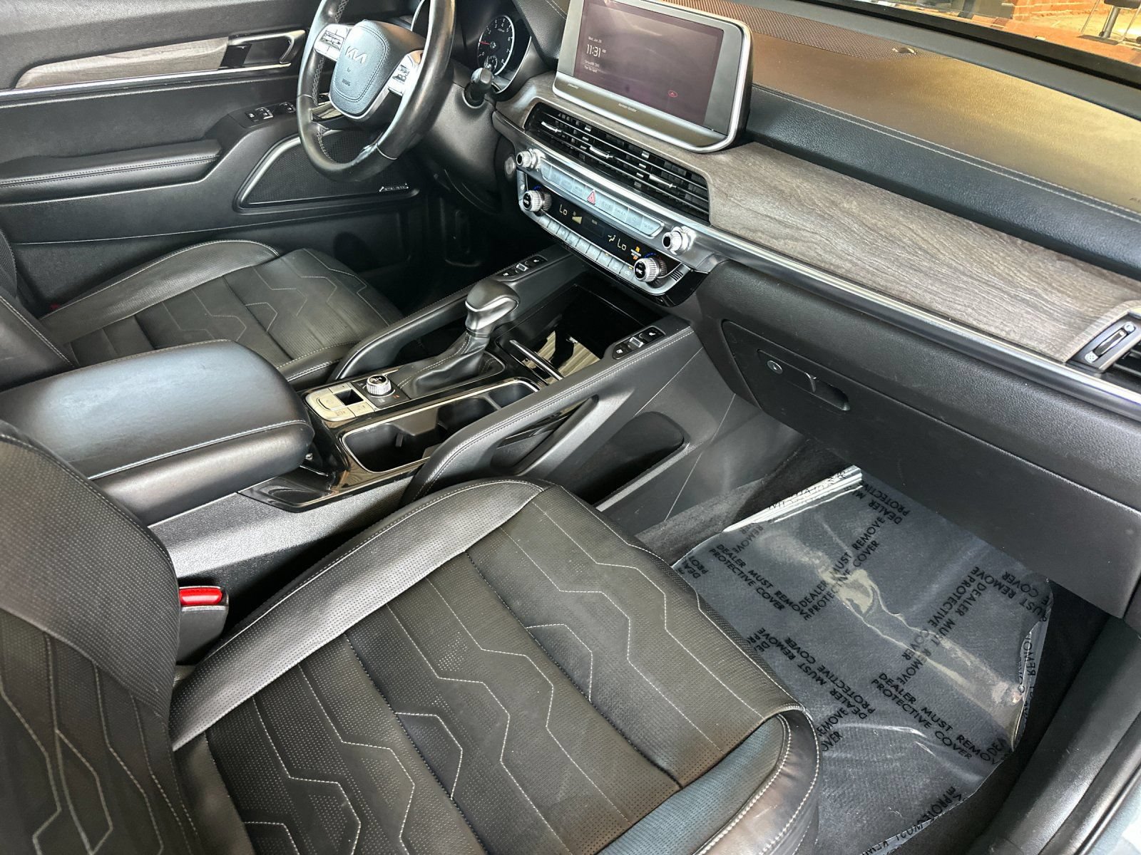 Certified 2022 Kia Telluride SX w/ SX Prestige Package AWD/4WD image 23