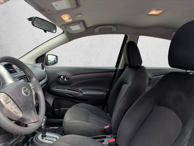 Used 2018 Nissan Versa SV FWD image 11