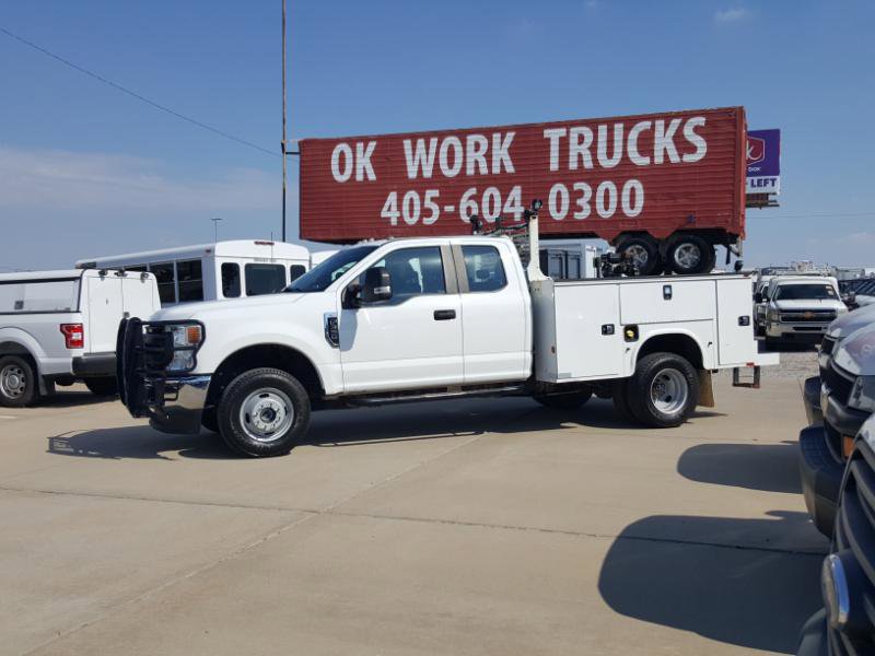 Used 2022 Ford F350 XL w/ Power Equipment Group image 2