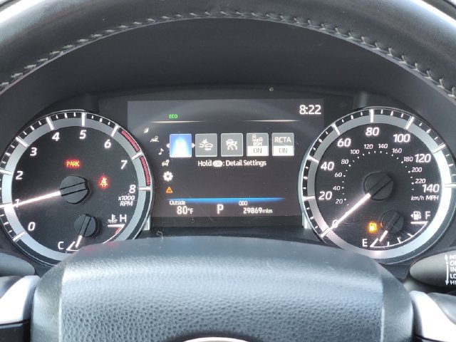 Used 2024 Toyota Highlander LE FWD image 13