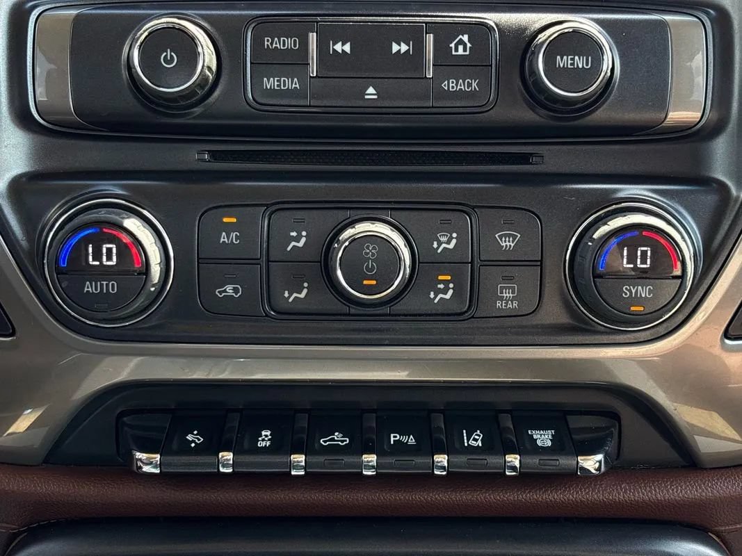 Used 2015 Chevrolet Silverado 2500 High Country w/ Duramax Plus Package AWD/4WD image 43