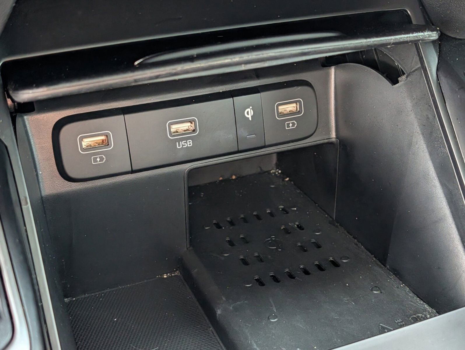 Used 2023 Kia Sorento X-Line EX image 11