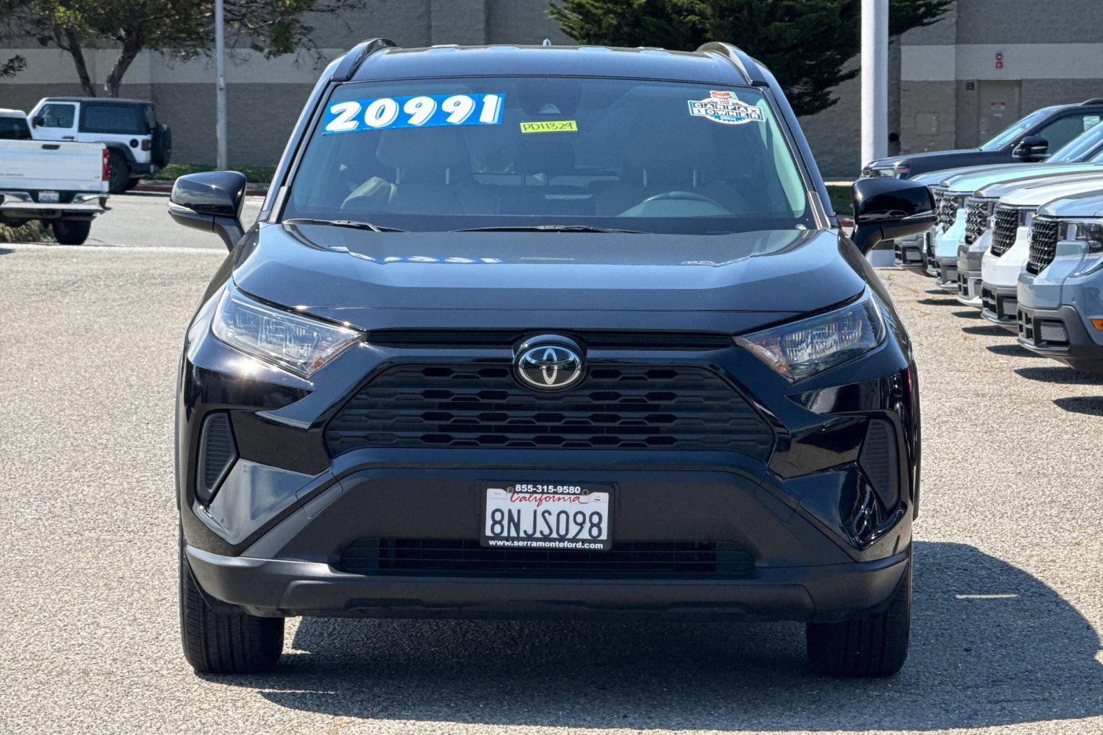 Used 2020 Toyota RAV4 LE w/ All Weather Liner Package AWD/4WD image 12